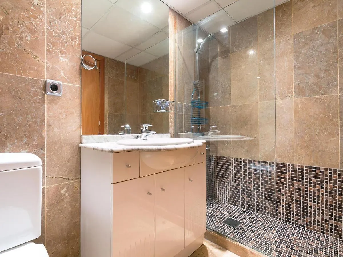 Apartamento En Roses: Frente Al Mar, Terraza, Piscina, Aire Acondicionado Y Wifi - Es-228-103 Lägenhet