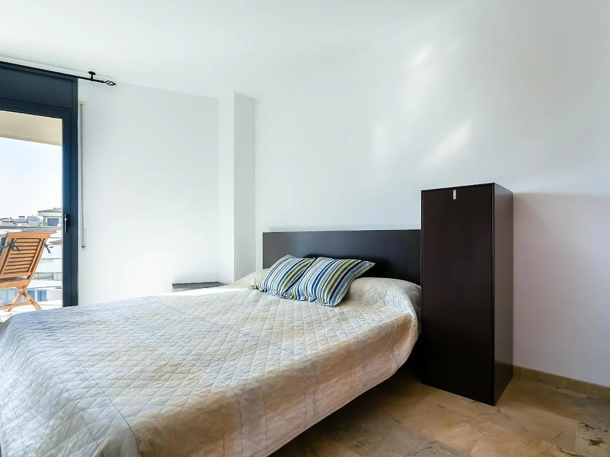 Apartamento En Roses: Frente Al Mar, Terraza, Piscina, Aire Acondicionado Y Wifi - Es-228-103 0*, Roses