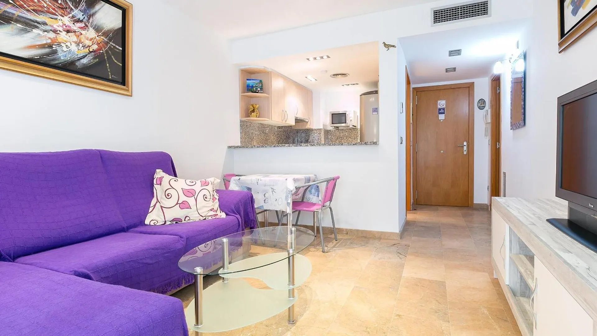 Apartamento En Roses: Frente Al Mar, Terraza, Piscina, Aire Acondicionado Y Wifi - Es-228-103